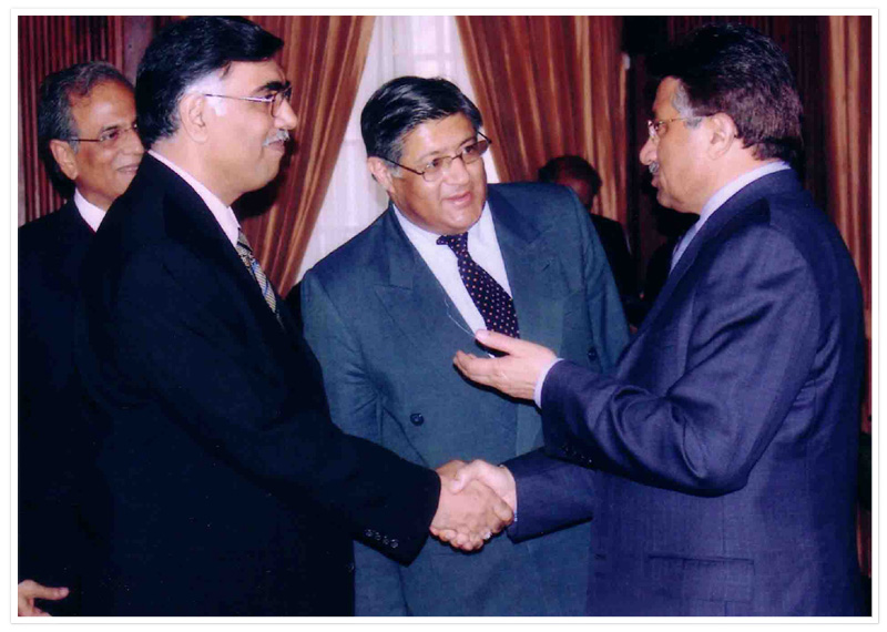Group Chairman Mr. Sheikh Waqar Yousuf shaking hands with retired Army General Pervez Musharraf